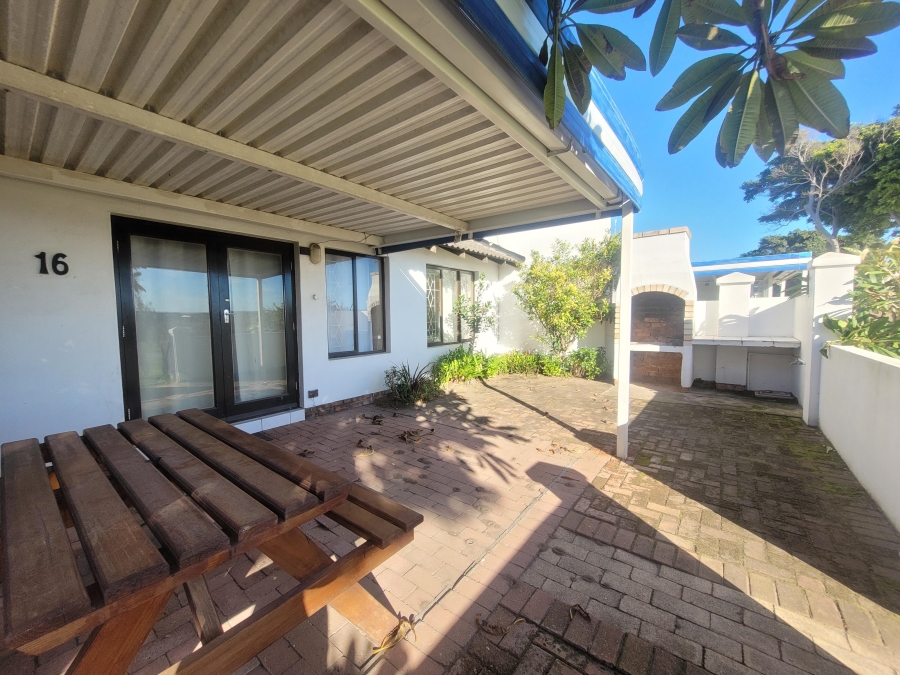 3 Bedroom Property for Sale in Paradise Beach Eastern Cape
